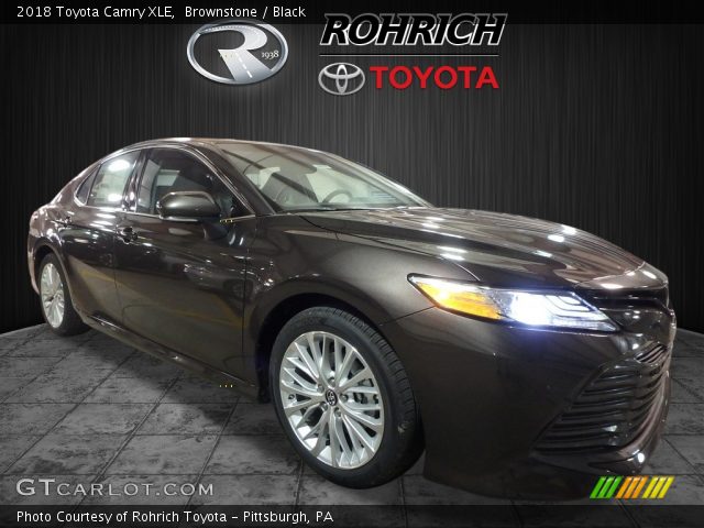 2018 Toyota Camry XLE in Brownstone