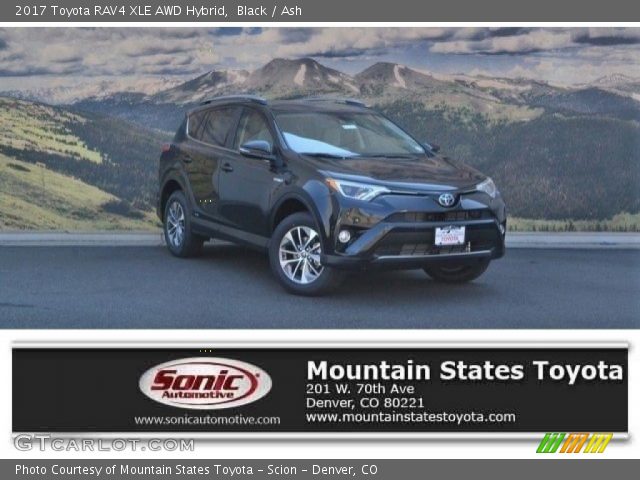 2017 Toyota RAV4 XLE AWD Hybrid in Black