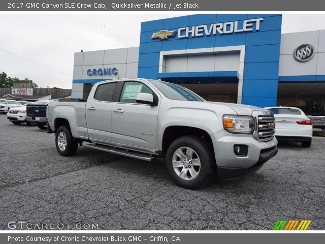 2017 GMC Canyon SLE Crew Cab in Quicksilver Metallic