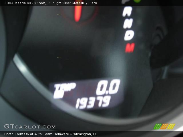 2004 Mazda RX-8 Sport in Sunlight Silver Metallic