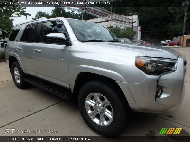 2017 Toyota 4Runner SR5 4x4 in Classic Silver Metallic