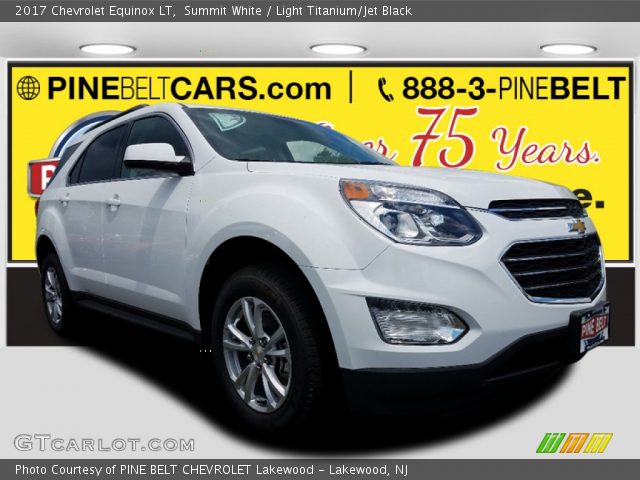 2017 Chevrolet Equinox LT in Summit White