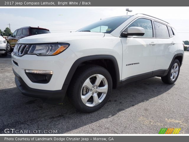 2017 Jeep Compass Latitude in Bright White