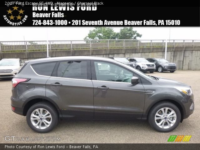 2017 Ford Escape SE 4WD in Magnetic