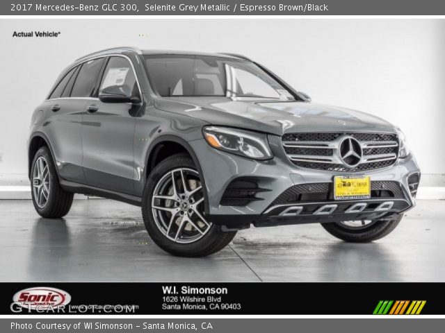 2017 Mercedes-Benz GLC 300 in Selenite Grey Metallic