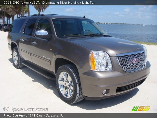 2013 GMC Yukon XL SLT in Champagne Silver Metallic