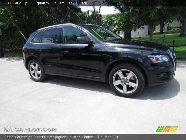 2010 Audi Q5 3.2 quattro in Brilliant Black