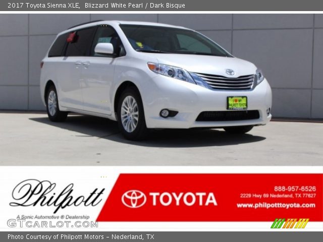 2017 Toyota Sienna XLE in Blizzard White Pearl