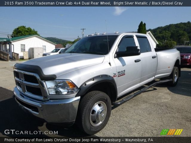 2015 Ram 3500 Tradesman Crew Cab 4x4 Dual Rear Wheel in Bright Silver Metallic