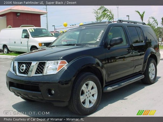 2006 Nissan Pathfinder LE in Super Black