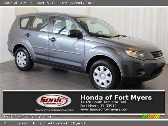 2007 Mitsubishi Outlander ES in Graphite Gray Pearl