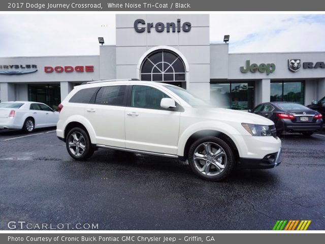 2017 Dodge Journey Crossroad in White Noise Tri-Coat