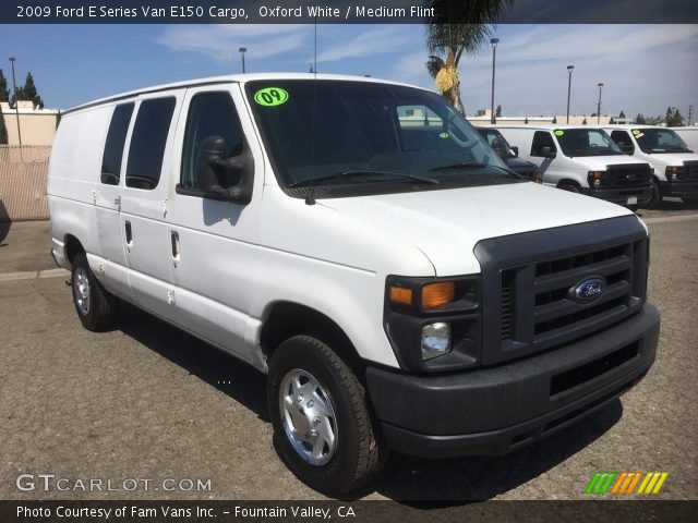 2009 Ford E Series Van E150 Cargo in Oxford White