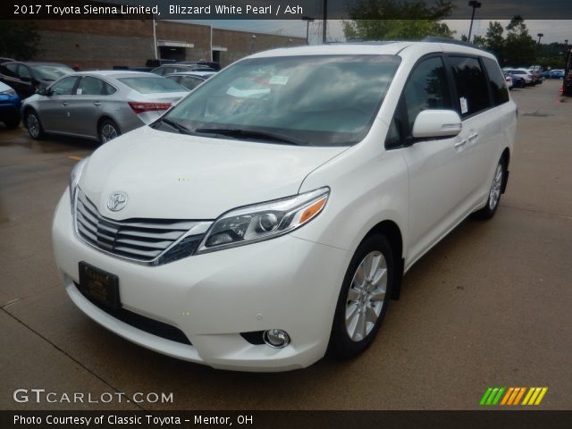 2017 Toyota Sienna Limited in Blizzard White Pearl