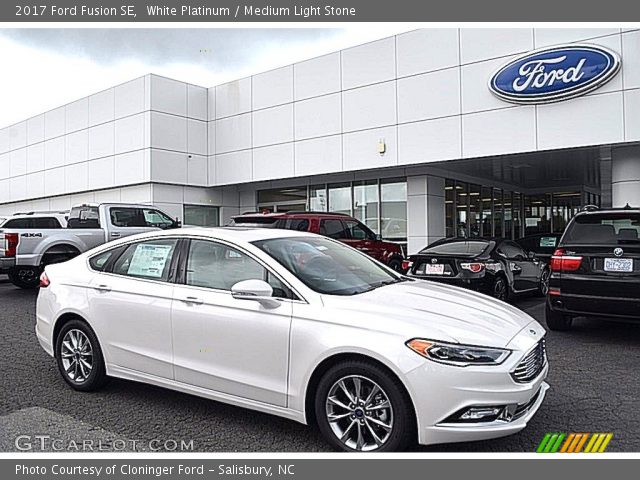 2017 Ford Fusion SE in White Platinum