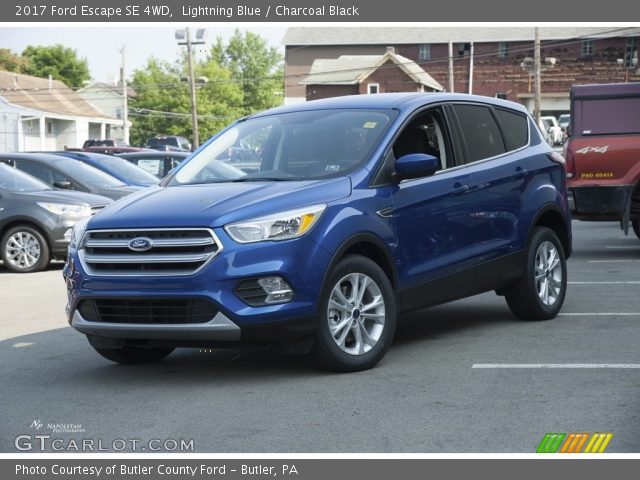 2017 Ford Escape SE 4WD in Lightning Blue