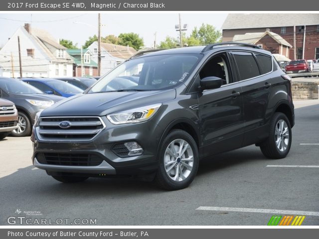 2017 Ford Escape SE 4WD in Magnetic