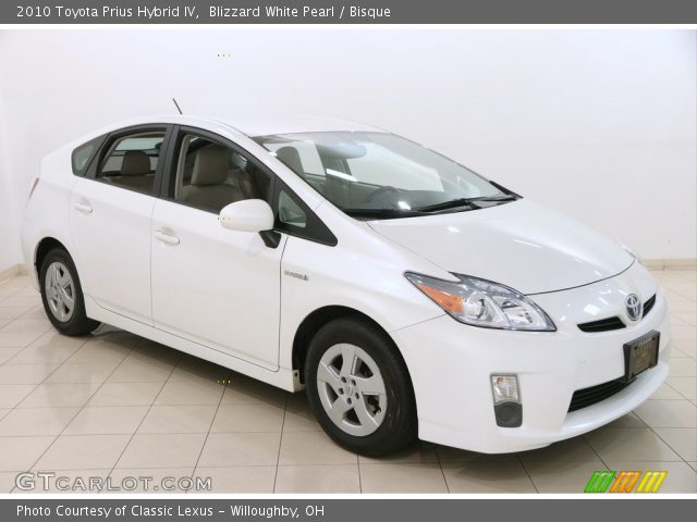 2010 Toyota Prius Hybrid IV in Blizzard White Pearl