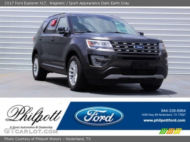 2017 Ford Explorer XLT in Magnetic