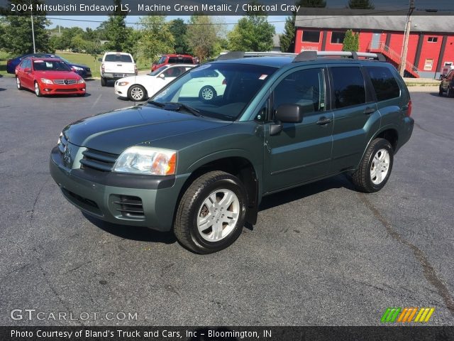2004 Mitsubishi Endeavor LS in Machine Green Metallic