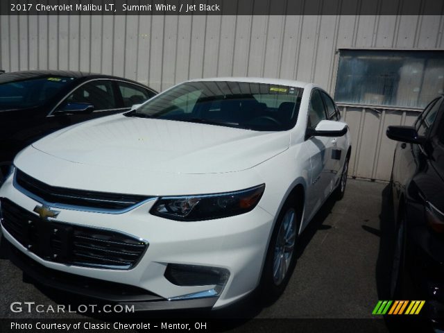 2017 Chevrolet Malibu LT in Summit White