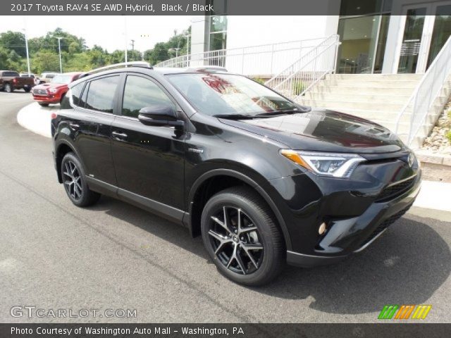 2017 Toyota RAV4 SE AWD Hybrid in Black