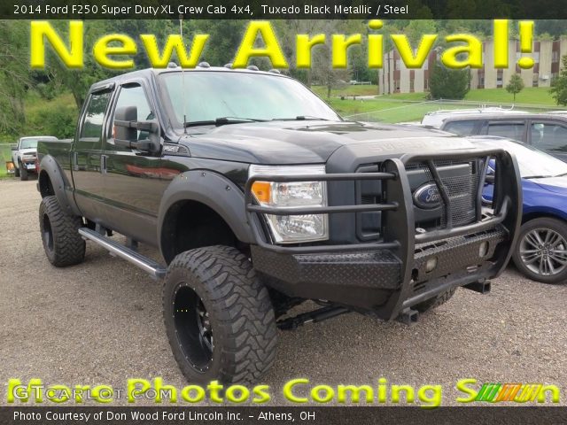 2014 Ford F250 Super Duty XL Crew Cab 4x4 in Tuxedo Black Metallic