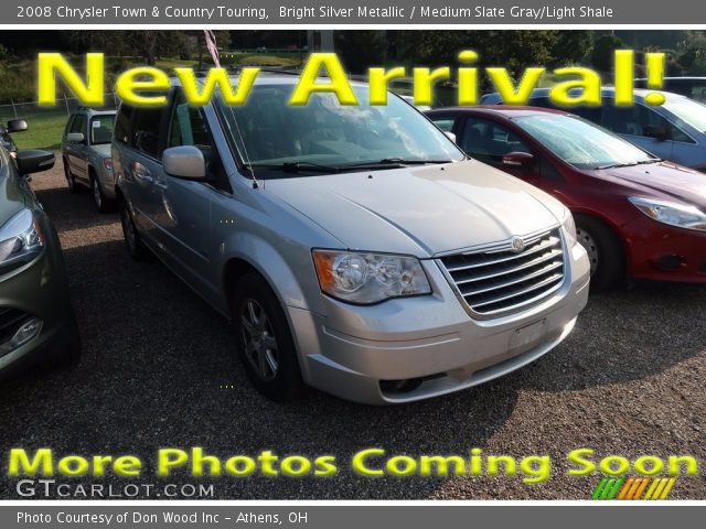 2008 Chrysler Town & Country Touring in Bright Silver Metallic
