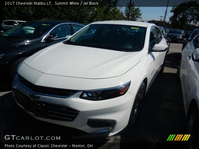 2017 Chevrolet Malibu LT in Summit White