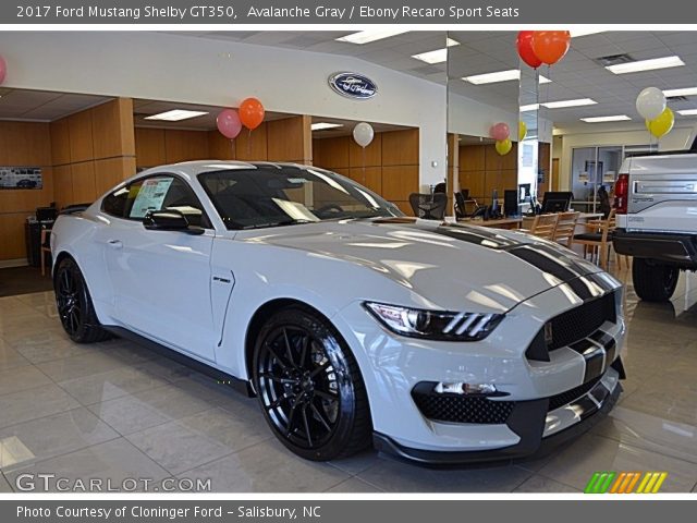 2017 Ford Mustang Shelby GT350 in Avalanche Gray