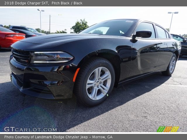 2018 Dodge Charger SXT in Pitch Black