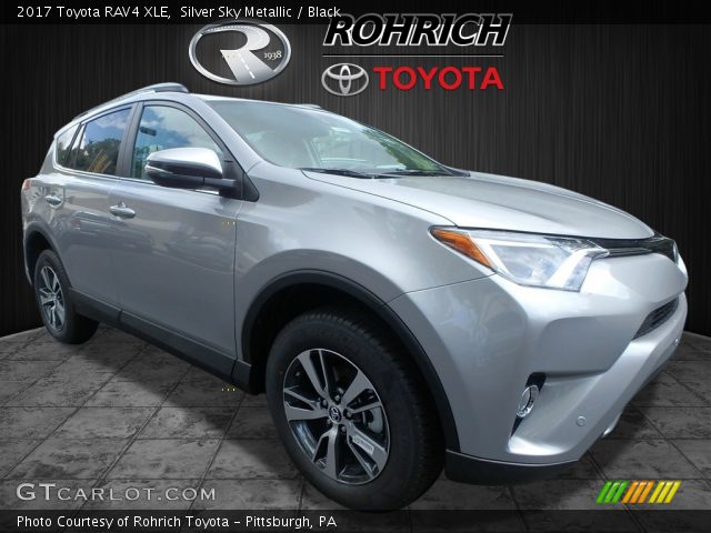 2017 Toyota RAV4 XLE in Silver Sky Metallic