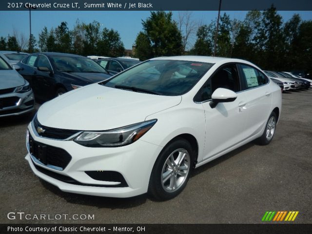 2017 Chevrolet Cruze LT in Summit White