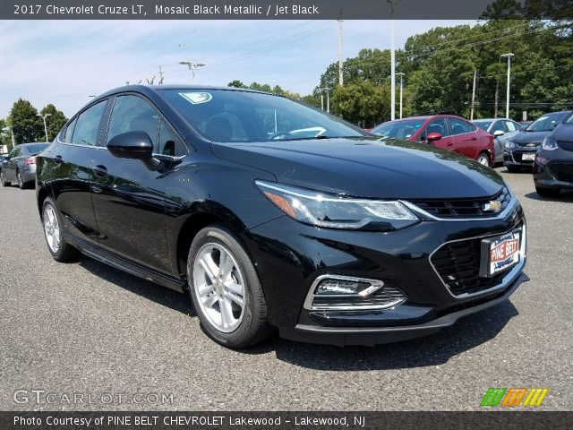 2017 Chevrolet Cruze LT in Mosaic Black Metallic