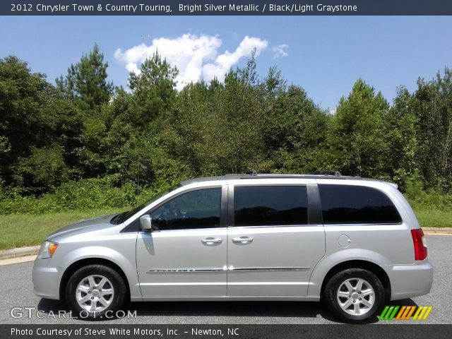 2012 Chrysler Town & Country Touring in Bright Silver Metallic