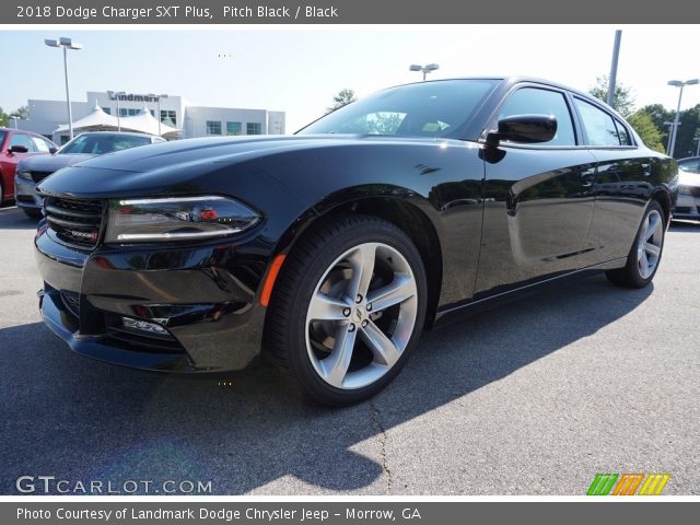 2018 Dodge Charger SXT Plus in Pitch Black