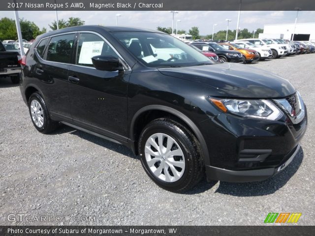 2017 Nissan Rogue S AWD in Magnetic Black