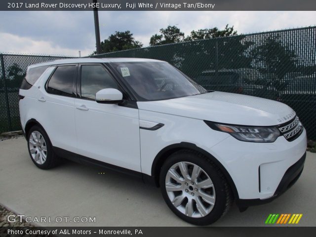 2017 Land Rover Discovery HSE Luxury in Fuji White