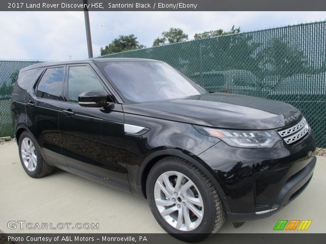 2017 Land Rover Discovery HSE in Santorini Black