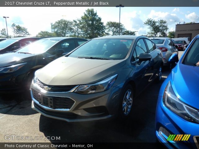 2017 Chevrolet Cruze LT in Pepperdust Metallic