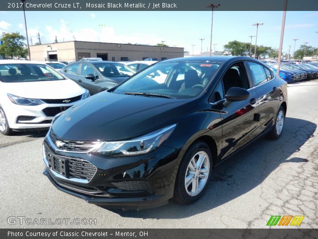 2017 Chevrolet Cruze LT in Mosaic Black Metallic