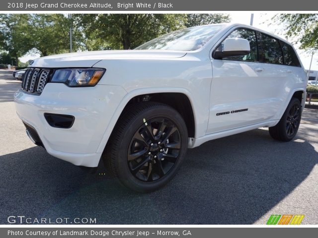 2018 Jeep Grand Cherokee Altitude in Bright White