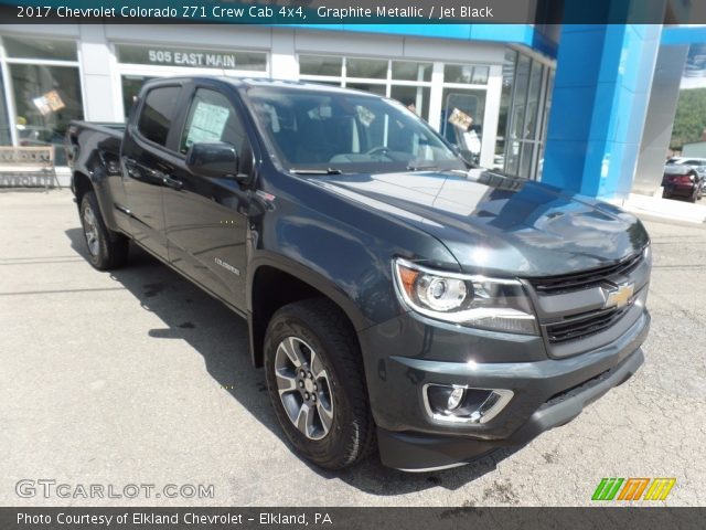 2017 Chevrolet Colorado Z71 Crew Cab 4x4 in Graphite Metallic