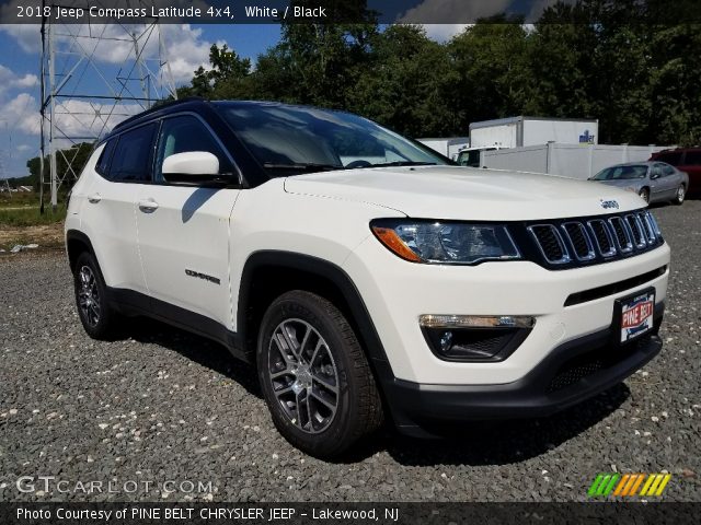 2018 Jeep Compass Latitude 4x4 in White