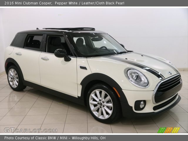 2016 Mini Clubman Cooper in Pepper White