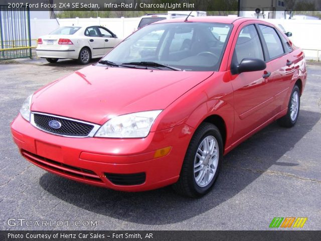2007 Ford Focus ZX4 SE Sedan in Infra-Red