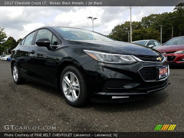 2017 Chevrolet Cruze LT in Mosaic Black Metallic