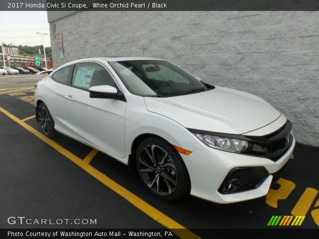 2017 Honda Civic Si Coupe in White Orchid Pearl