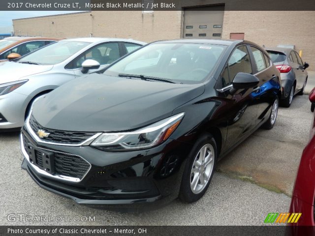 2017 Chevrolet Cruze LT in Mosaic Black Metallic