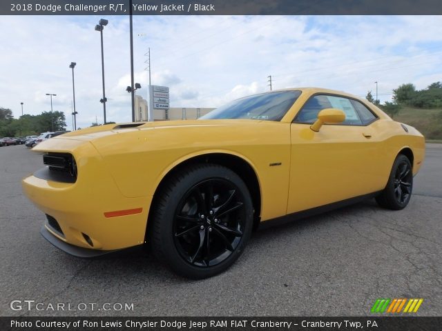 2018 Dodge Challenger R/T in Yellow Jacket